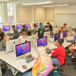 Students sitting in a mac lab at ChattState